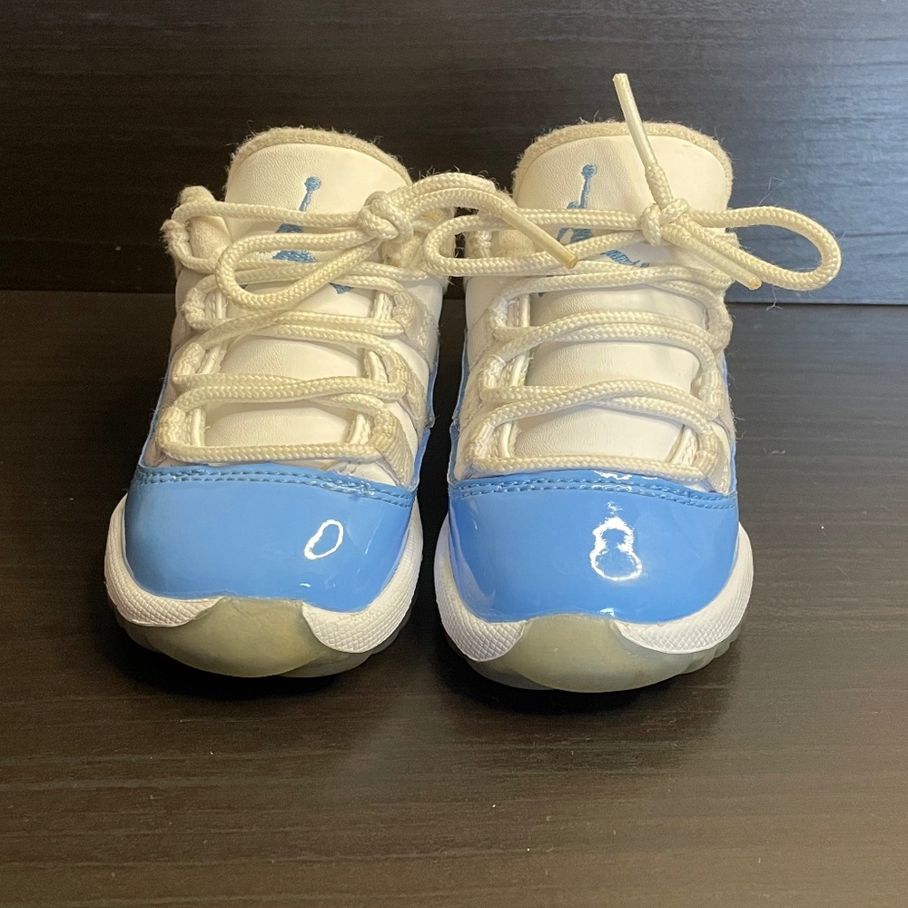 Retro 11 UNC (Size 5C)